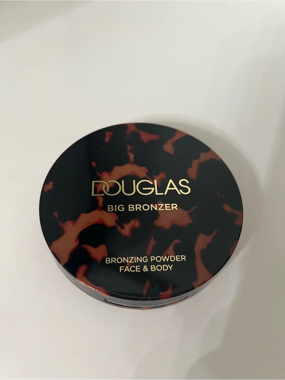 New Douglas Big Bronzer Bronzing Powder for Face & Body - Brown